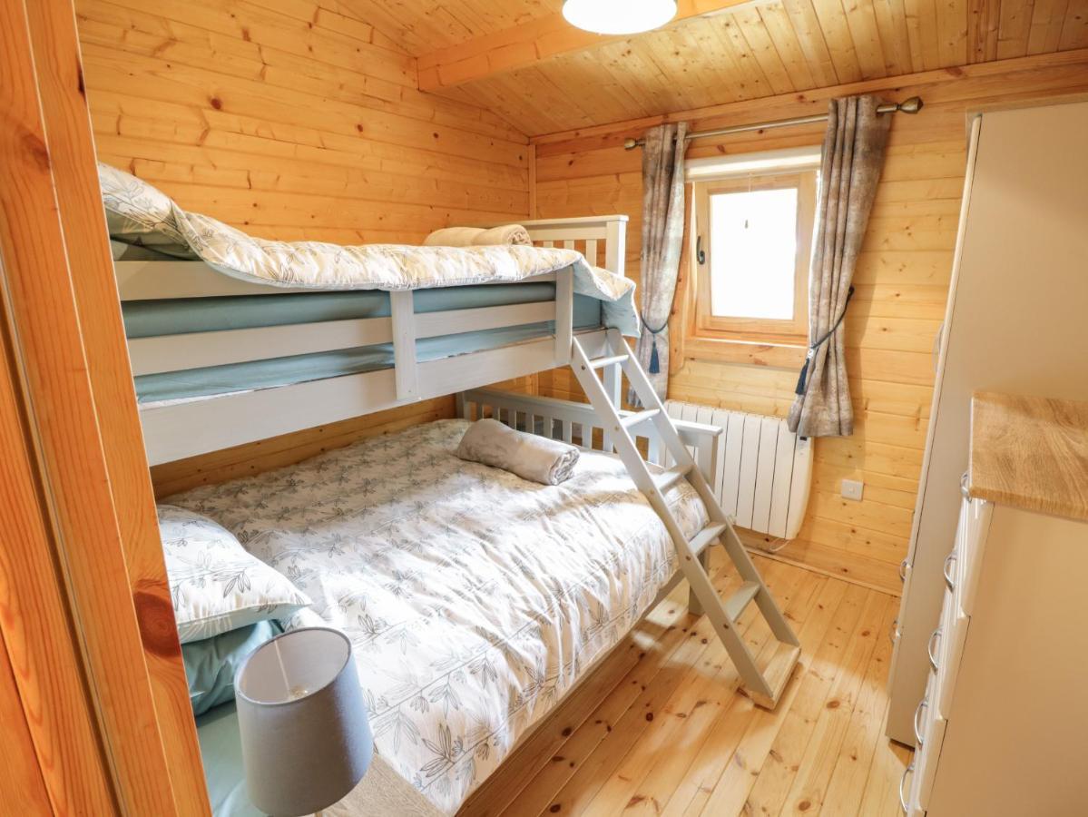 Port Heron Lodge แอธลอน ภายนอก รูปภาพ
